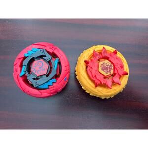 Beyblades Beywheelz Raging Molten Fireblaze and Red Soaring Wing Pegasus